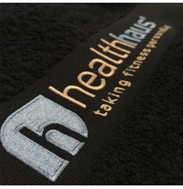 Stickhandtücher mit Logo | Bestellen Sie bestickte Handtücher online